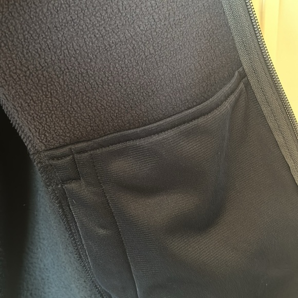 NorthFace zipped up vest - Picture 8 of 9